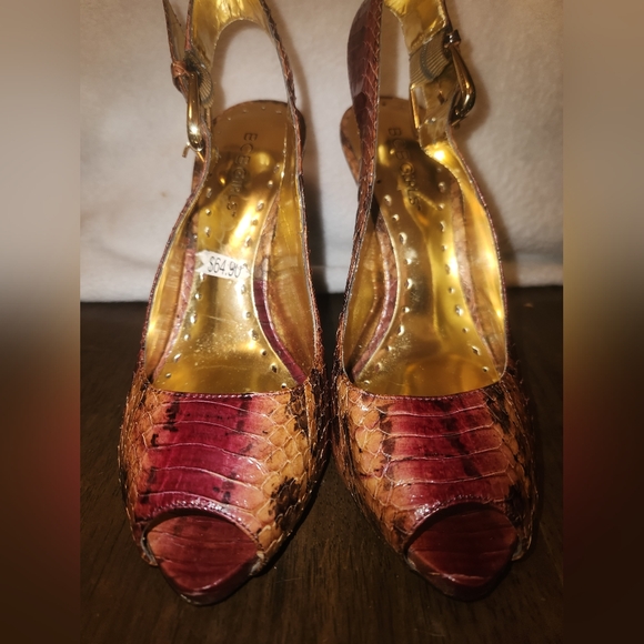 BcbGirls purple/pink snake skin gold buckle open heel toes womens US size 7 - Picture 2 of 7